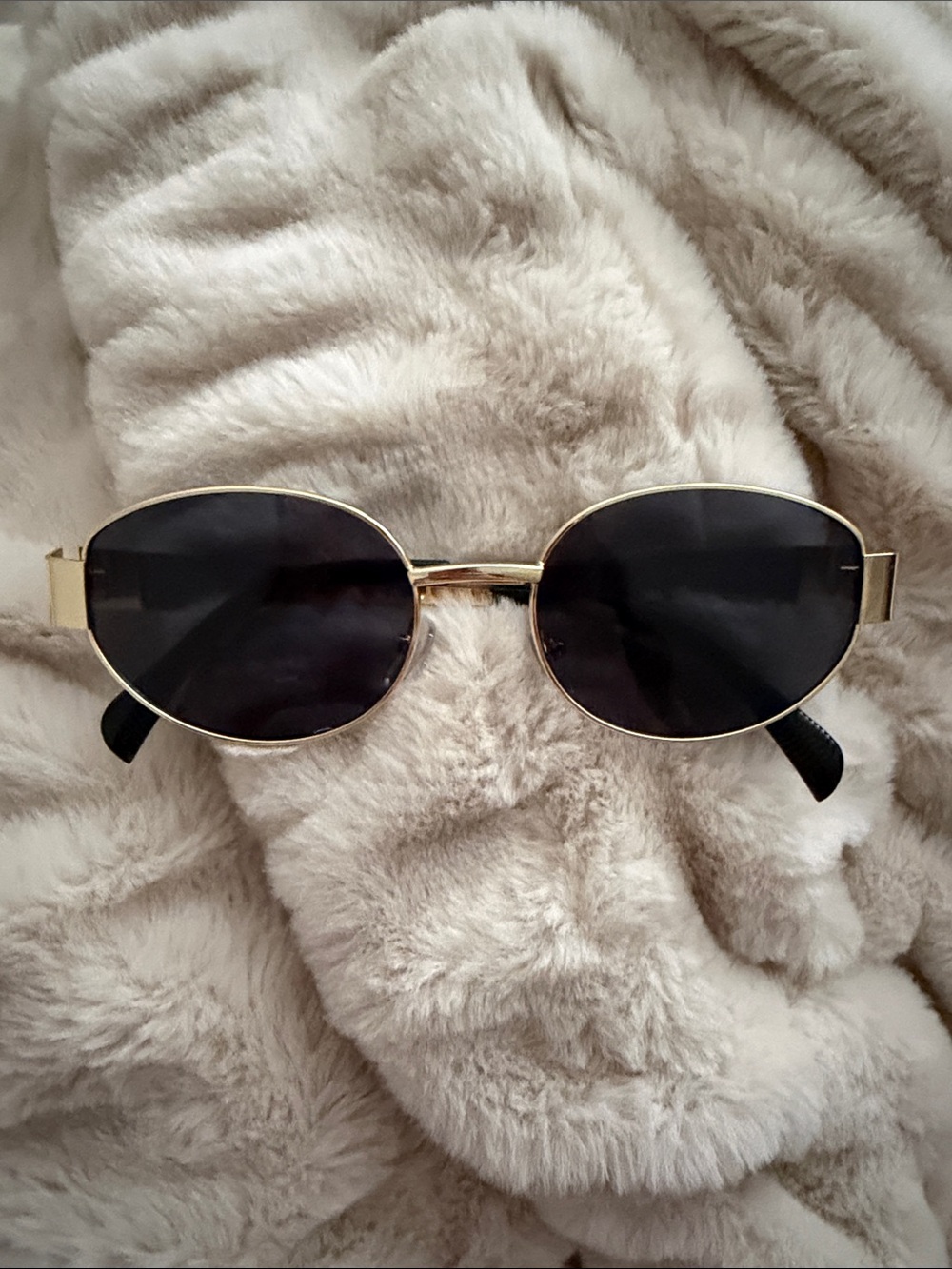 Fashion Nova Gold Oval Sunglasses with Black Lenses